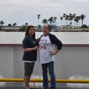 Meet your Posher, Laura lynn